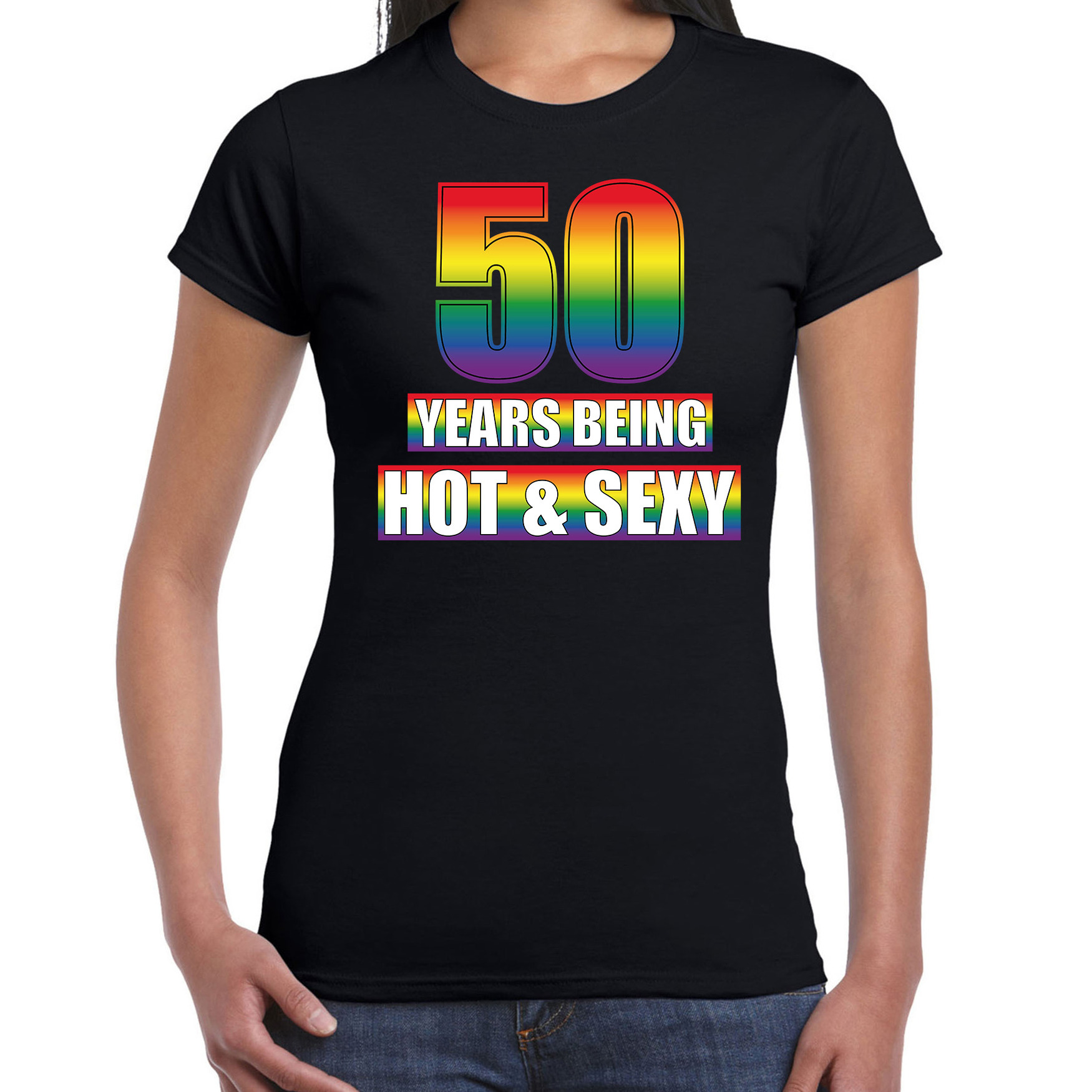 Hot en sexy 50 jaar verjaardag cadeau t-shirt zwart voor dames Gay- LHBT kleding-outfit-Sarah