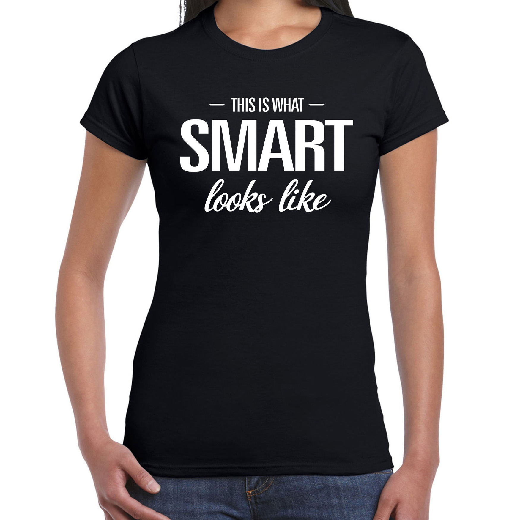 This is what Smart looks like fun tekst t-shirt zwart dames